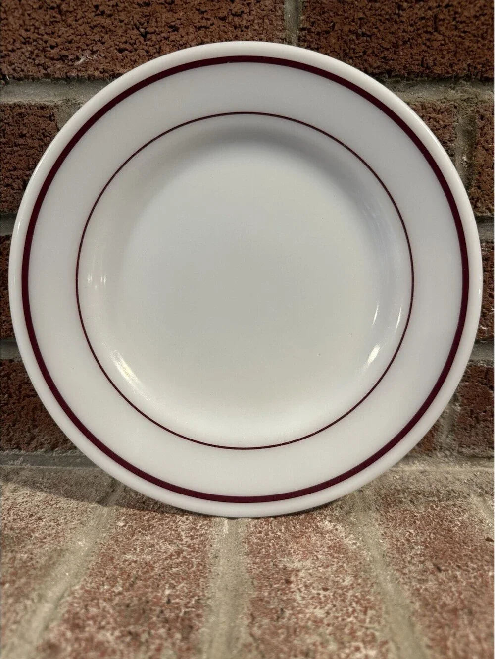 Pyrex White Glass Dinner Plates Red Banded Rim Round Glossy Finish Set of 3